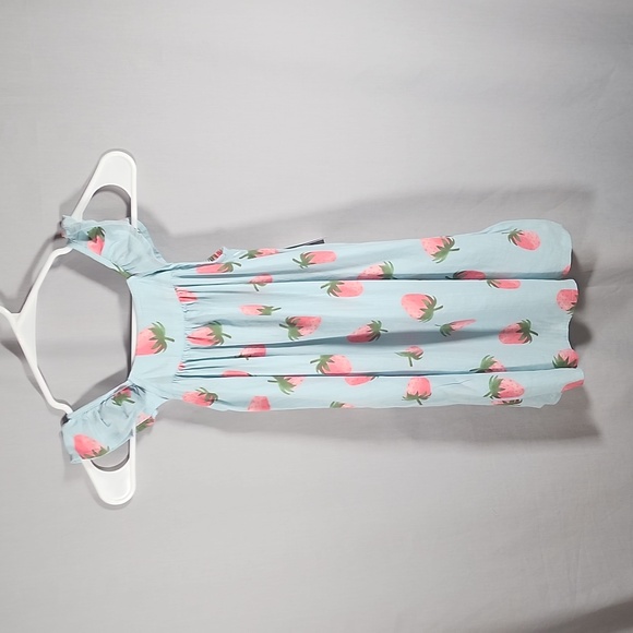 Old Navy Strawberry Dress Girls Size 5T - Picture 1 of 6